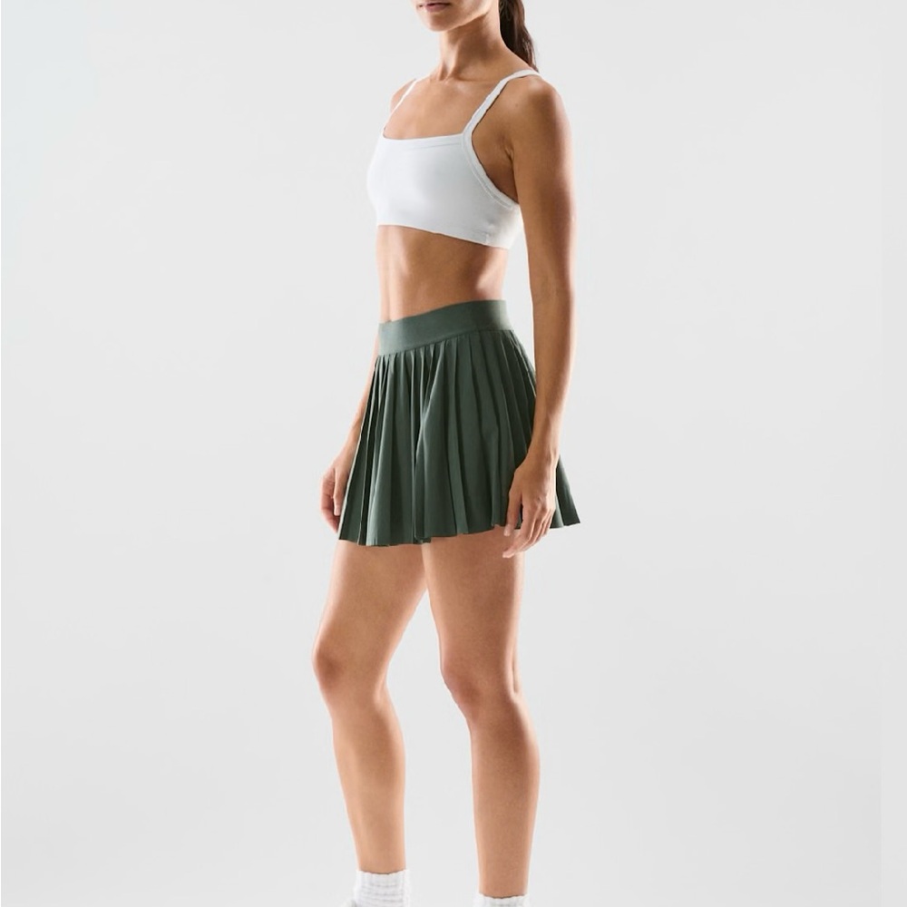 Aritzia Movetech Tennis Pro Micro Skirt NWT